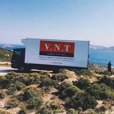 Φορτηγό VNT ΜΕΤΑΦΟΡΙΚΗ στην Πάτμο